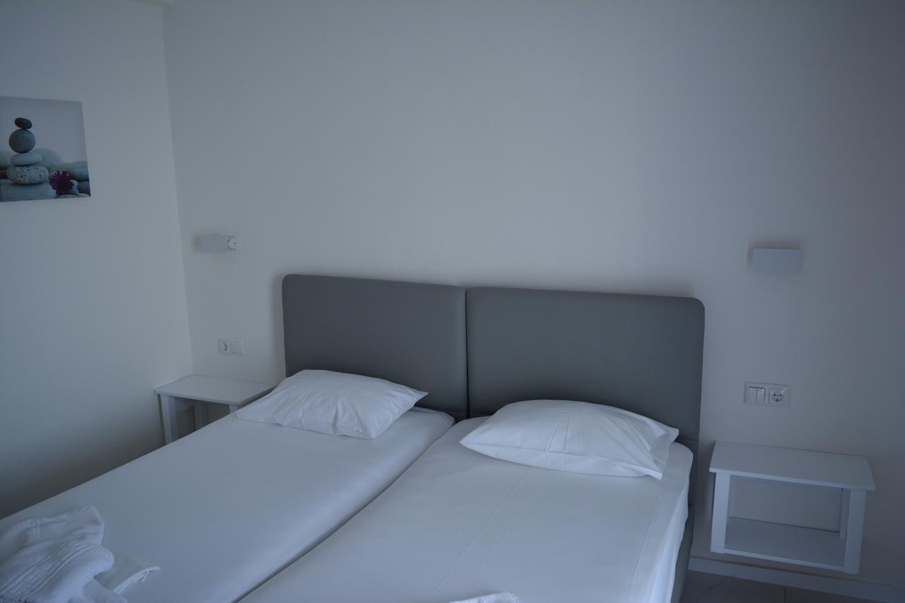 מולה קליבה Kangaroo Hotel מראה חיצוני תמונה
