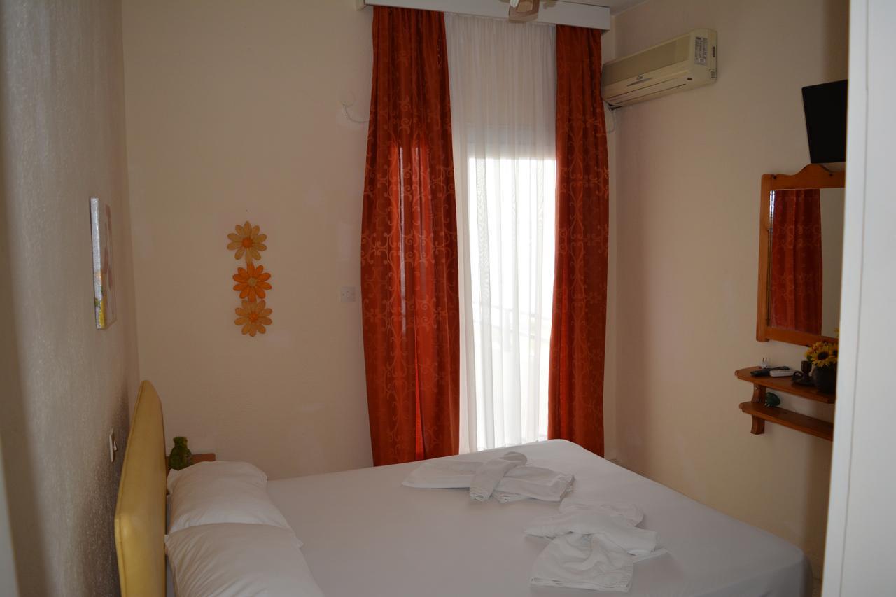 מולה קליבה Kangaroo Hotel מראה חיצוני תמונה