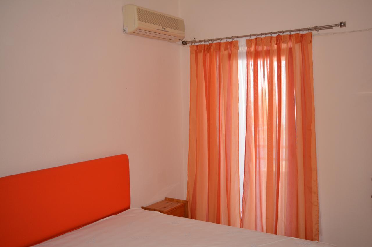 מולה קליבה Kangaroo Hotel מראה חיצוני תמונה